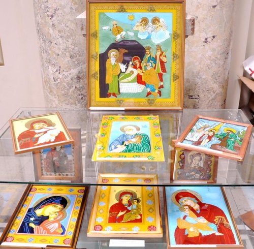 Expoziţia „Botezul meu“ la Palatul Patriarhiei Poza 105813