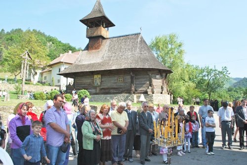 Hram la Mănăstirea mehedinţeană Topolniţa Poza 105919
