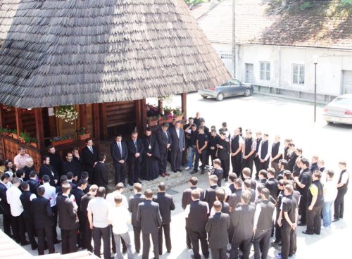 Admitere la Seminarul Teologic „Ioan Popasu“ din Caransebeş Poza 106140