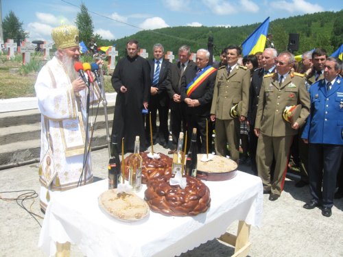 Hramuri cu liturghii arhiereşti în mai multe oraşe ale ţării Poza 106210