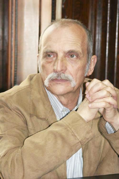 Un poet contemporan, în căutarea sacrului Poza 106426