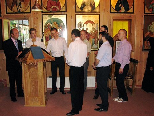 Întâlnire de 10 ani a absolvenţilor de la „Sfântul Roman Melodul“ - Brăila Poza 107053
