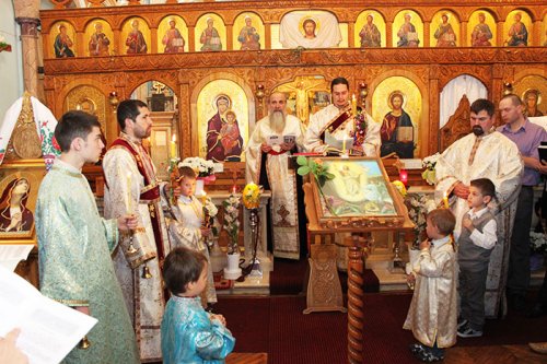 Ortodocşii români se roagă la Torino de peste trei decenii Poza 107082
