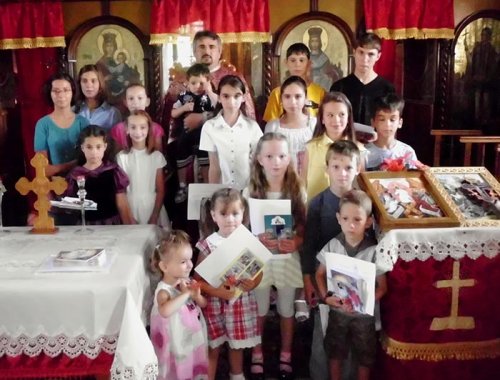 Copii şi părinţi, la cursurile catehetice din Nou Român Poza 107165