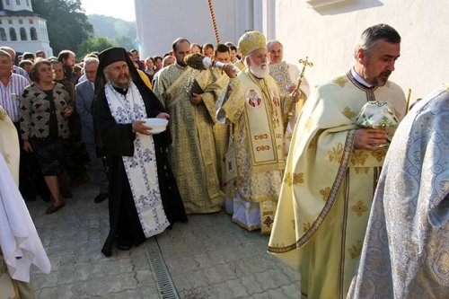 Muşinoaiele, locul unde tradiţia isihastă a renăscut Poza 107144