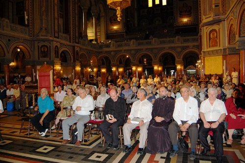 Întâlnirea pe ţară a Asociaţiei „Oastea Domnului“ s-a desfăşurat la Timişoara Poza 107209