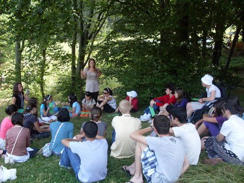 Activităţi de vacanţă cu copiii din Mitropolia Ardealului Poza 107216
