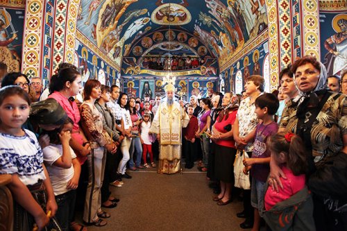 Biserica Parohiei Steic a fost resfinţită Poza 107461