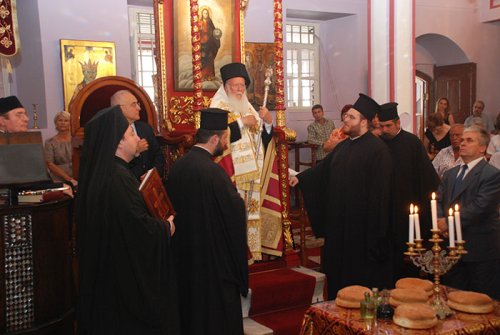 Patriarhul Ecumenic, în mijlocul românilor din Turcia Poza 107524