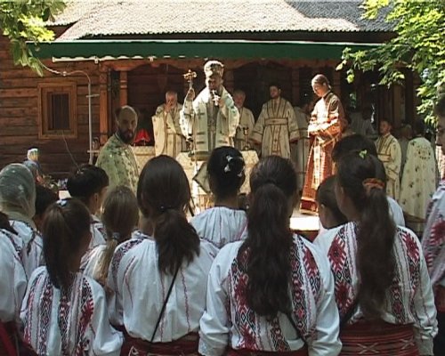 Sărbătoare la Mănăstirea Lacu Sărat Poza 107528