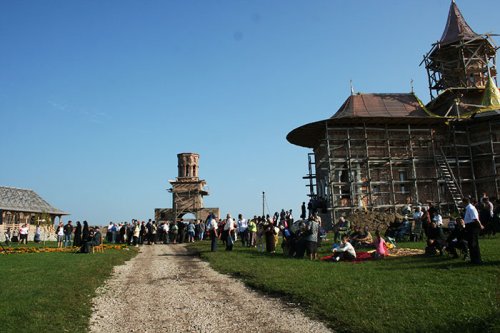 Mănăstirea Cheile Turzii se pregăteşte de hram Poza 107645