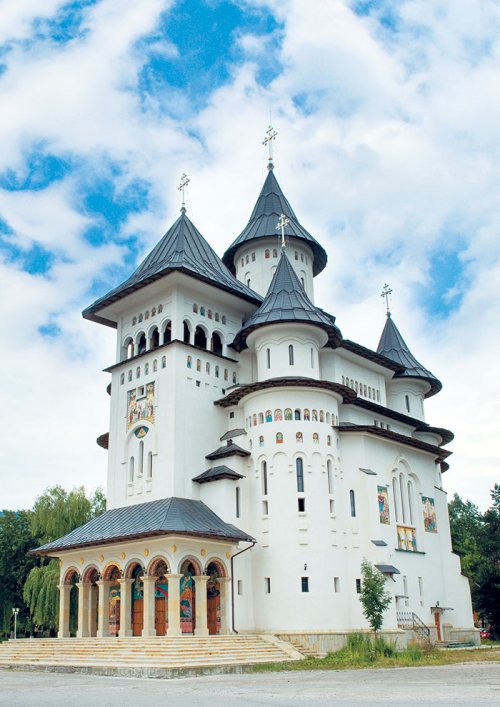Patriarhul României, în Bucovina Poza 107923