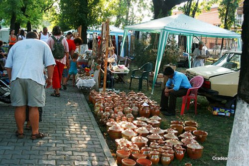 Târg al meşterilor populari la Târgu Jiu Poza 107942