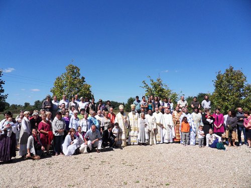 Clerici şi laici la Universitatea de vară a Mitropoliei Ortodoxe Române a Europei Occidentale şi Meridionale Poza 108082