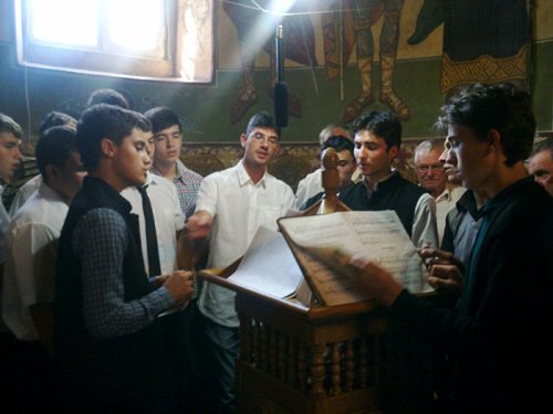 Cursuri de muzică bisericească la Mănăstirea Balş Poza 108251