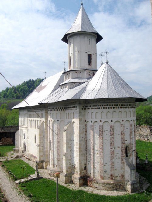Două zile de sărbătoare la Mănăstirea Tazlău Poza 108405