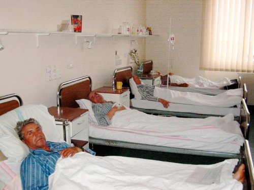 Adenomul de prostată afectează unul din doi români peste 70 de ani Poza 108585
