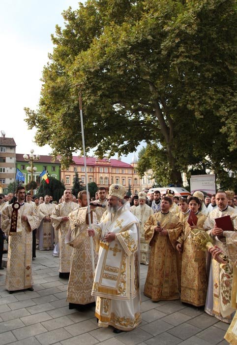 Patriarhul României va sfinţi biserica Parohiei Turda Băi Poza 108624