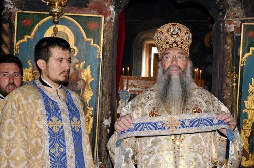 Satul mehedinţean Cerneţi are un nou preot Poza 108747