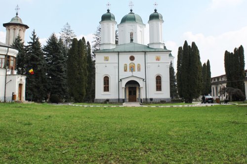 Concursul „Lăudaţi pe Domnul“ în Mitropolia Olteniei Poza 109133