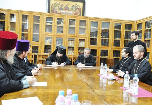 Teologia românească se va studia la Academia din Kiev Poza 109511