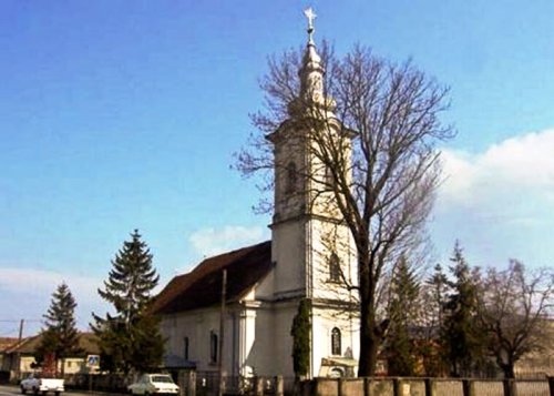 Liturghie arhierească în localitatea Floreşti Poza 109575
