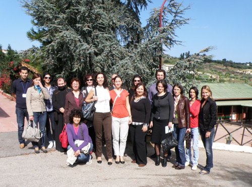 Tinerii din Arhiepiscopia Timişoarei, în practică la Palermo Poza 109598
