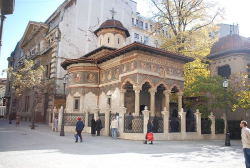 Zi de sărbătoare şi la Mănăstirea Stavropoleos din Bucureşti Poza 109835