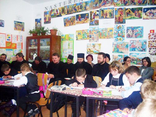Cerc de religie la Şcoala Primară Cerbu - Copălău din judeţul Botoşani Poza 109936