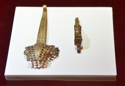 Vechi obiecte de inventar liturgic, descoperite pe teritoriul românesc Poza 109937