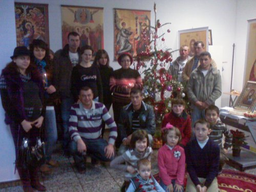„Sărbători cu Har“ în Parohia Albacete din Spania Poza 110475