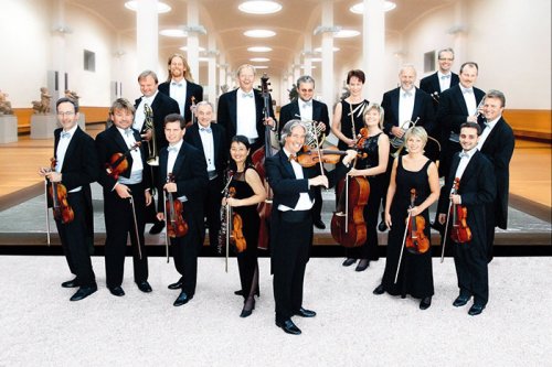 Orchestra „Johann Strauss Ensemble“ revine în România Poza 110531