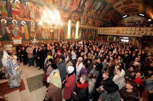 Manifestări religioase şi culturale la parohia românească din Viena Poza 110686