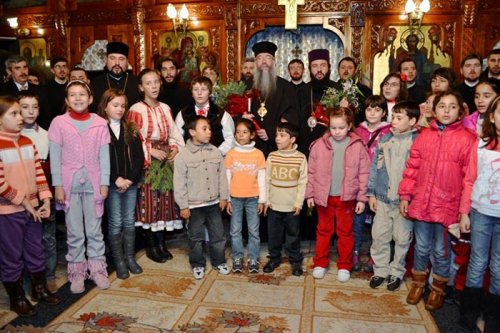 Corurile Episcopiei Caransebeşului la Orşova Poza 110707