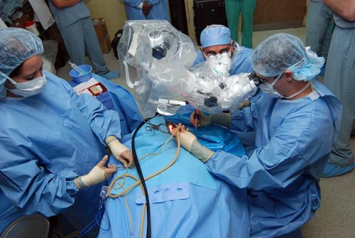 Intervenţie chirurgicală în premieră, la Spitalul “Bagdasar Arseni” Poza 110843
