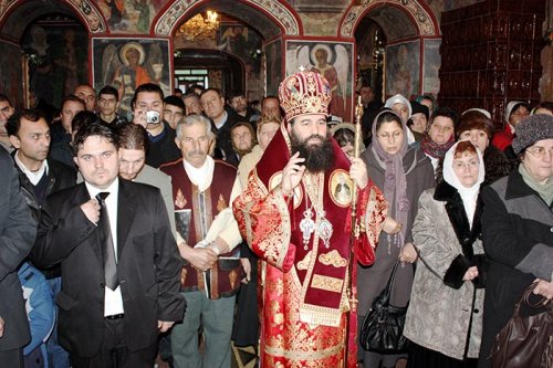 Liturghii arhiereşti la finalul sărbătorilor de iarnă Poza 91373