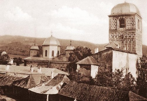 Mănăstirea Negru-Vodă din Câmpulung la 1900 Poza 91417
