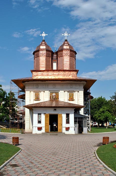 Lucrări la Biserica „Sfinţii Îngeri“ din Buzău Poza 91919