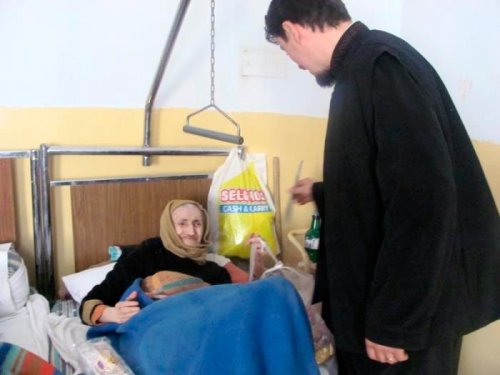 Parohia Ghionea alături de bătrânii din Centrul Socio-Medical din Mironeşti Poza 92154