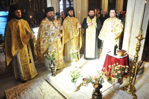 64 de ani de pomenire a patriarhului Nicodim Poza 92245