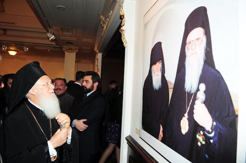 Expoziţie în onoarea Patriarhului Ecumenic Poza 92339