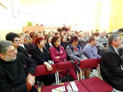 Întâlnire metodică în cadrul „Prietenie în lumina credinţei“, la Reghin Poza 92429