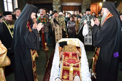 Părintele Ionuţ Cristian Constantin a trecut la Domnul Poza 92537
