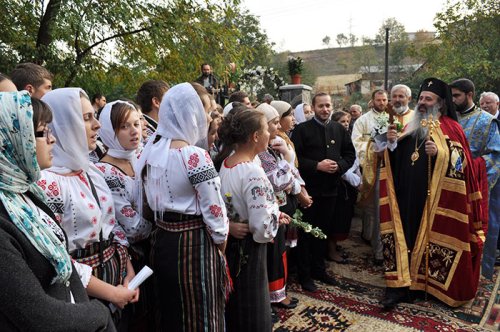 Vizite pastorale ale Mitropolitului Moldovei şi Bucovinei Poza 92558