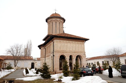 Plătăreşti, un loc trecut prin martiriile multor vremuri Poza 92630