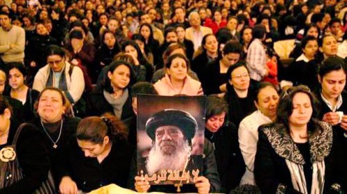 Sute de mii de copţi s-au rugat pentru păstorul lor Poza 92632