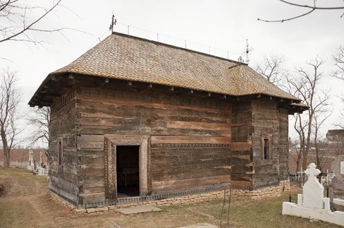 Artă şi măiestrie pe lemnul bisericii de la Stolniceni Prăjescu Poza 92832
