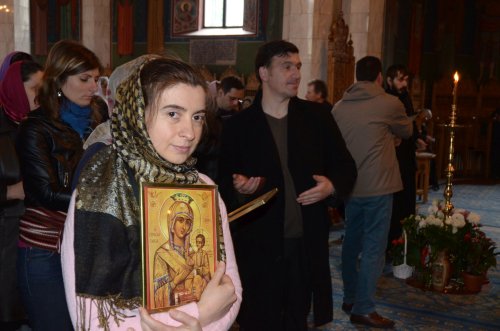 „Hora sfinţilor“ la Mănăstirea Sihăstria Poza 355819