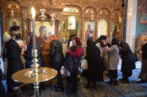 „Hora sfinţilor“ la Mănăstirea Sihăstria Poza 355822