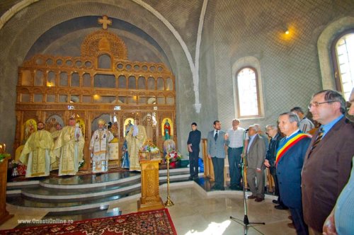 Manifestări religioase, culturale şi pastorale dedicate Duminicii Mironosiţelor Poza 93368